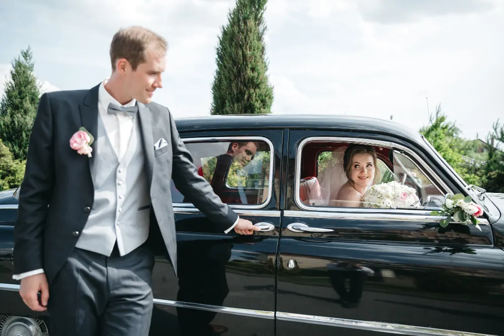 Top Wedding Transportation Mistakes to Avoid in Texas (And What to Do Instead)